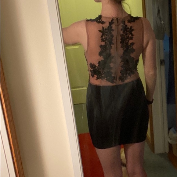 A Show Stopper - Picture 6 of 6